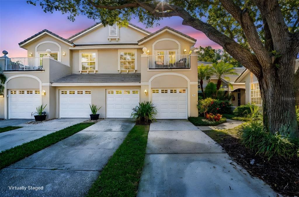 306 FAN PALM COURT NE ST PETERSBURG, FL 33703