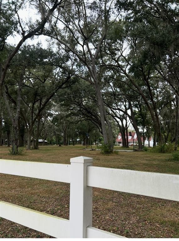 2716 WASHINGTON ROAD VALRICO, FL 33594