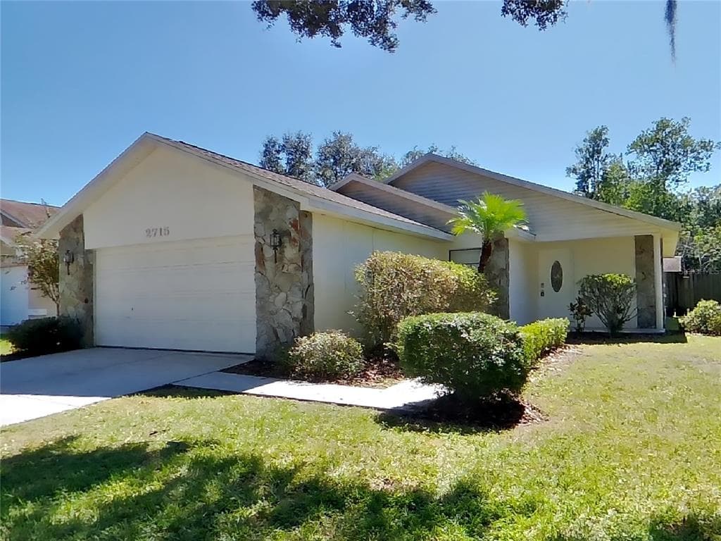 2715 WILDER PARK DRIVE PLANT CITY, FL 33566