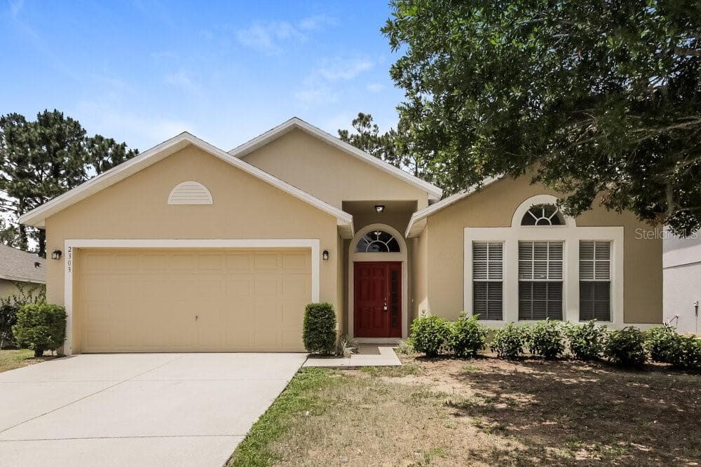 2303 TEALWOOD CIRCLE TAVARES, FL 32778