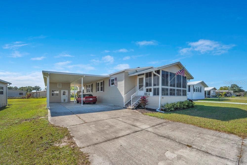 223 MARTIN DRIVE LAKELAND, FL 33809
