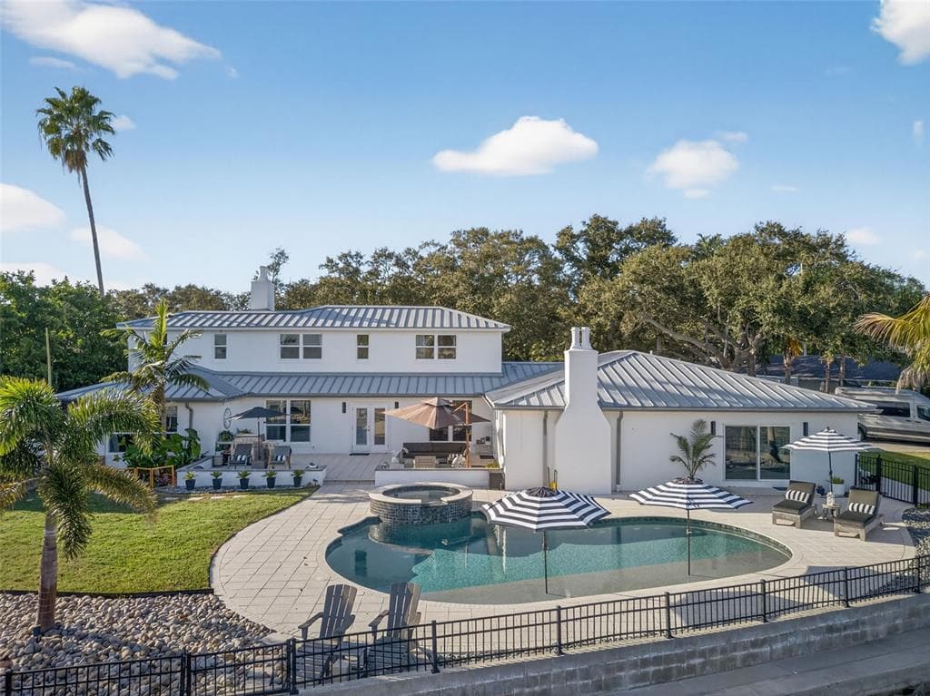 6760 29TH STREET S ST PETERSBURG, FL 33712