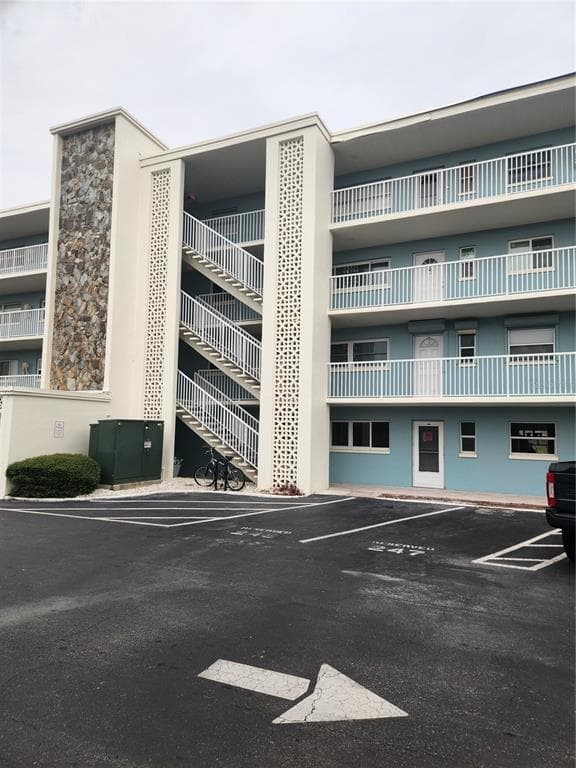 300 64TH AVENUE UNIT 322 ST PETE BEACH, FL 33706
