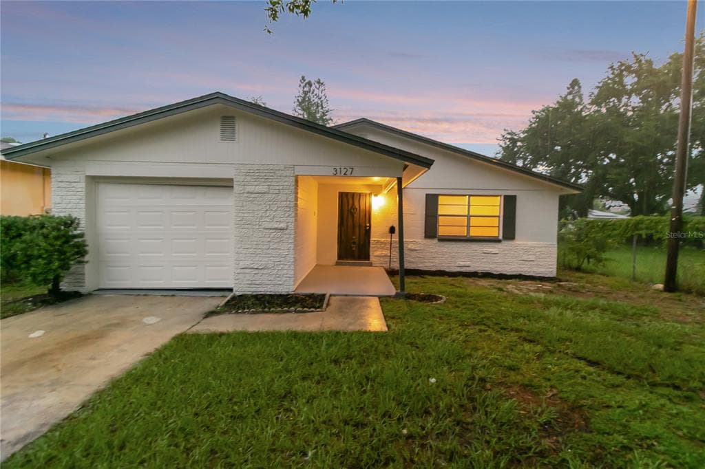 3127 OAKLEY AVENUE S ST PETERSBURG, FL 33712