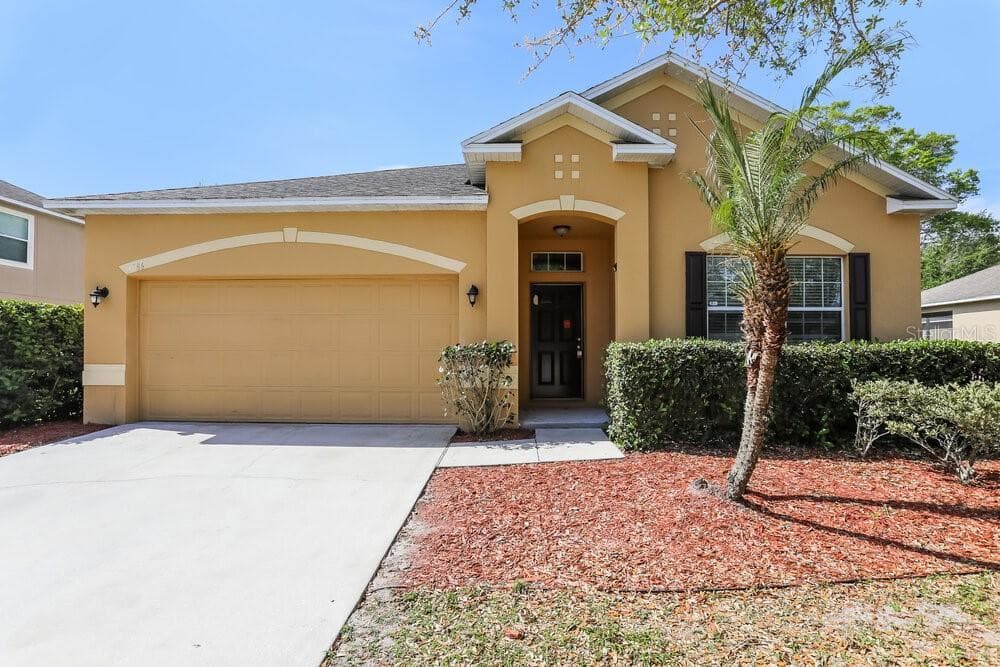 1586 DANISCO PLACE APOPKA, FL 32703