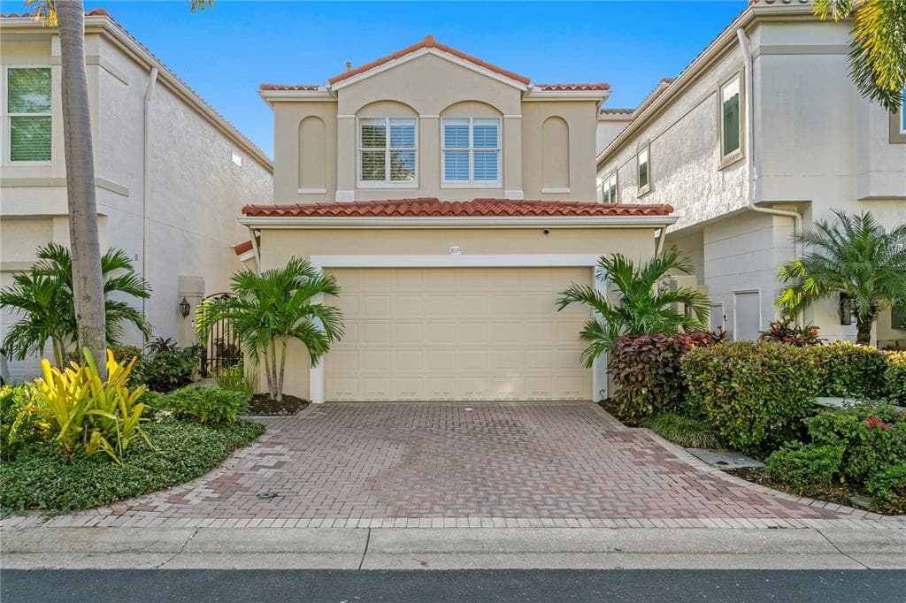 1039 ROYAL PASS ROAD TAMPA, FL 33602