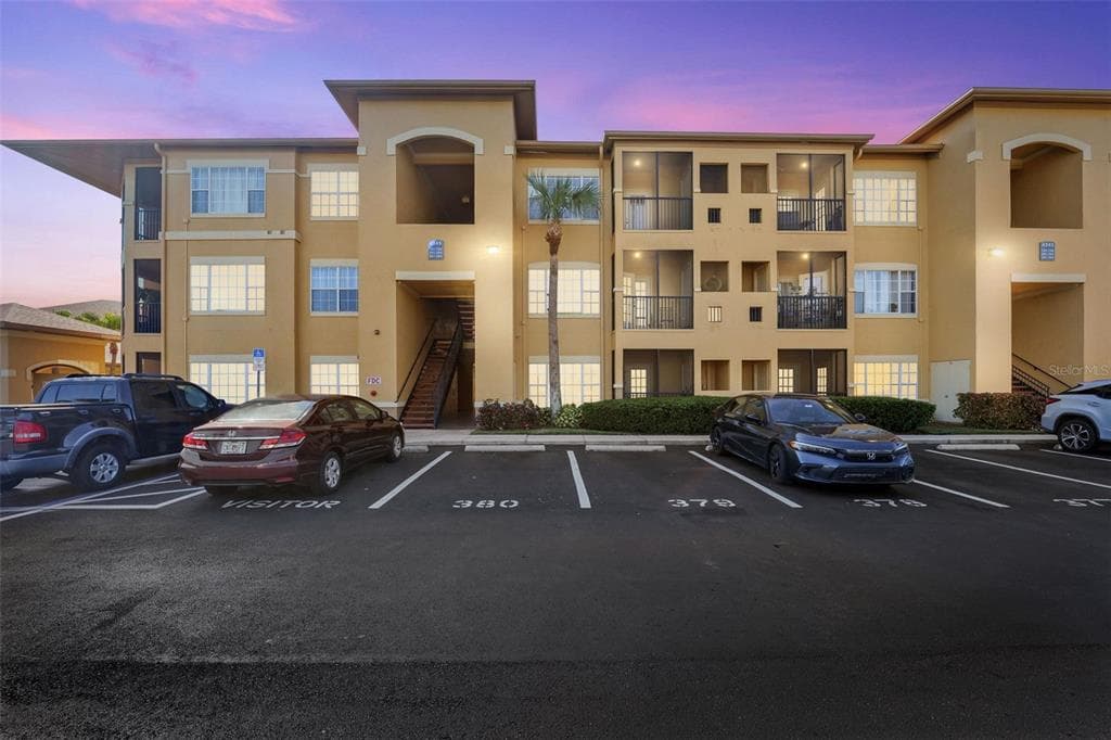 4345 BAYSIDE VILLAGE DRIVE UNIT 303 TAMPA, FL 33615