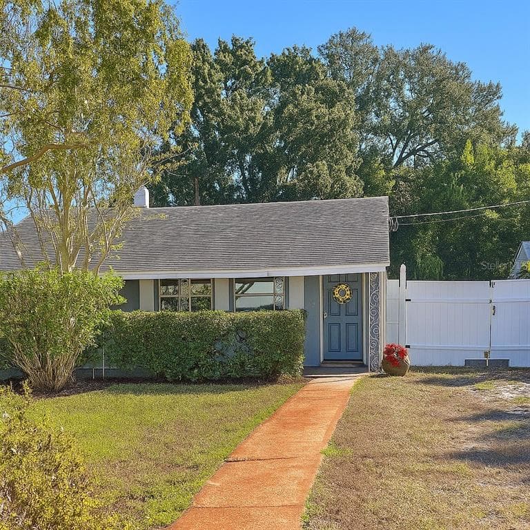 213 N GLEN AVENUE TAMPA, FL 33609