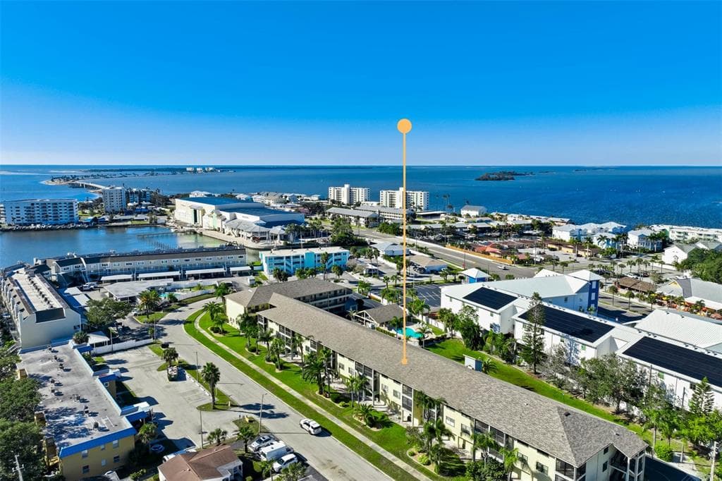 460 S PAULA DRIVE UNIT 305 DUNEDIN, FL 34698