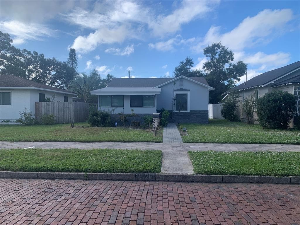 4520 BURLINGTON AVENUE N ST PETERSBURG, FL 33713