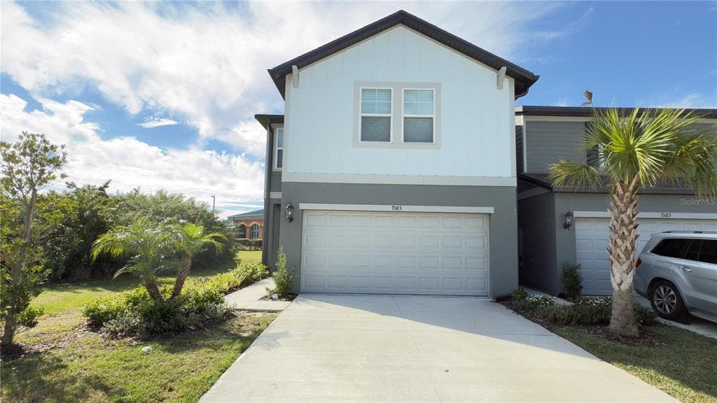 7583 MOMENTUM PARKWAY WESLEY CHAPEL, FL 33545