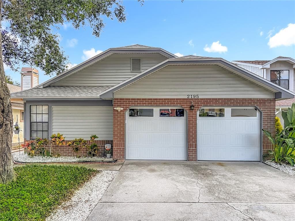 2195 SPRINGRAIN DRIVE CLEARWATER, FL 33763