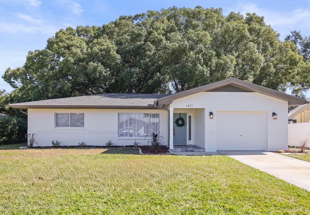 1471 GLADYS CIRCLE DUNEDIN, FL 34698