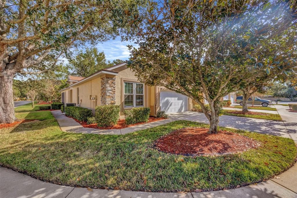 3601 SAVANNAH LAKE PLACE VALRICO, FL 33596