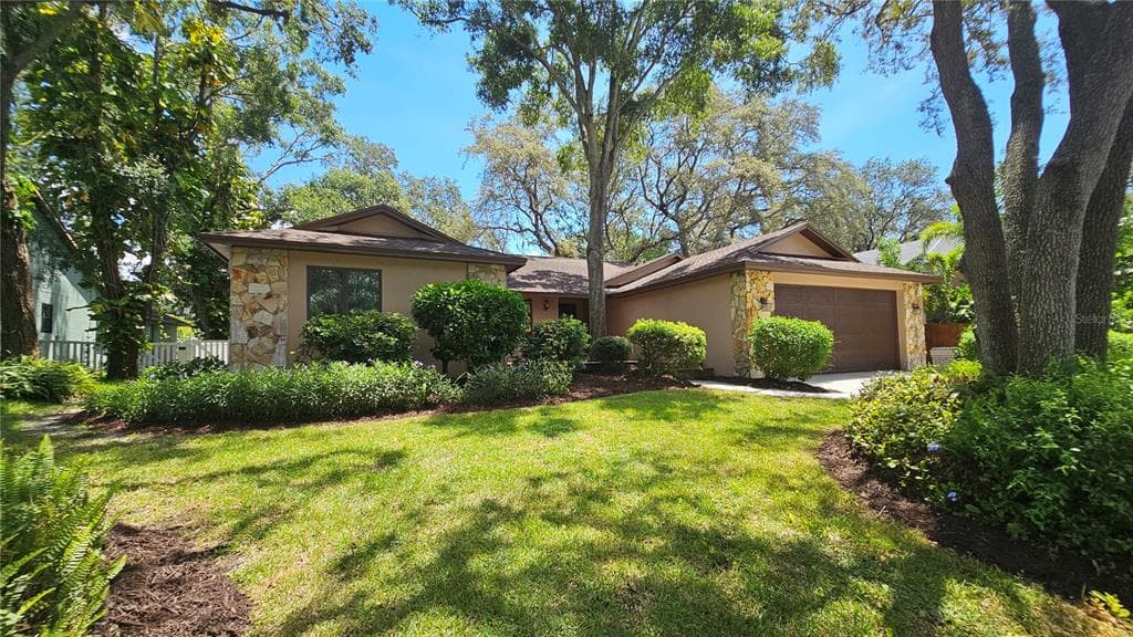 2401 COUNTRY TRAILS DRIVE