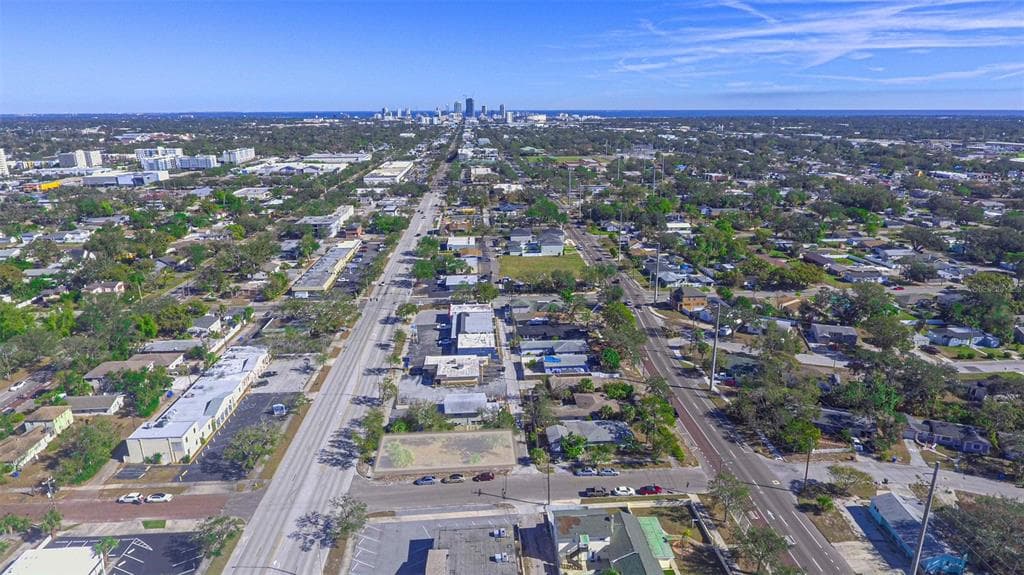 CENTRAL AVENUE ST PETERSBURG, FL 33711