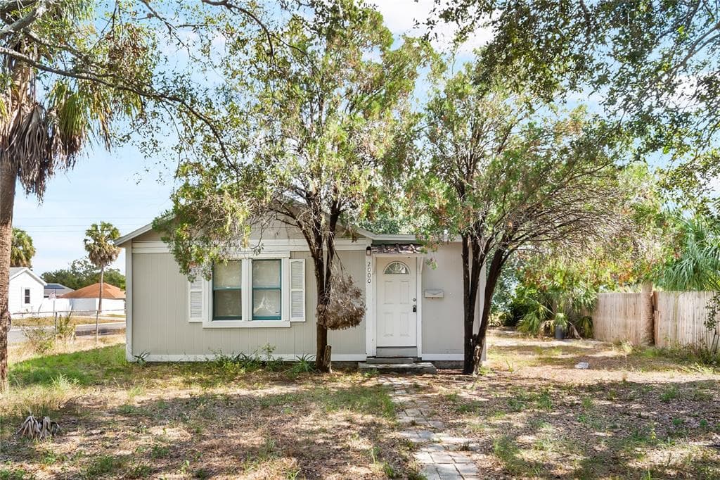 2000 43RD STREET S ST PETERSBURG, FL 33711