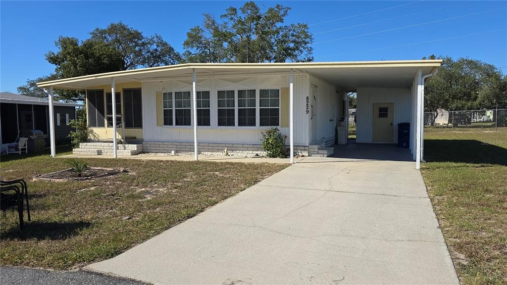 8229 GREEN COURT BROOKSVILLE, FL 34613