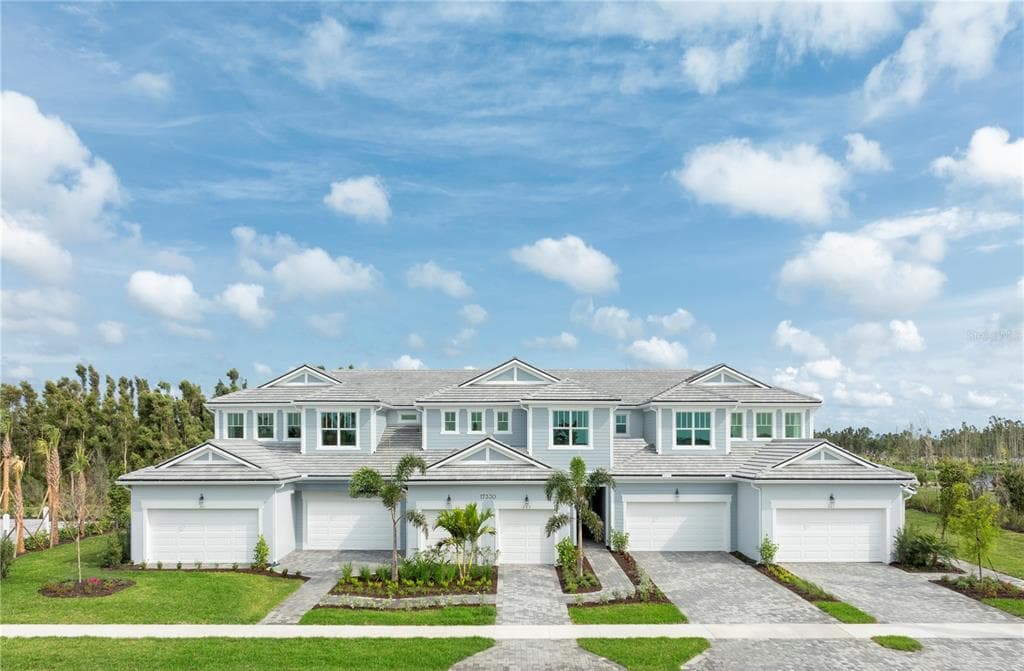 17390 MOONFLOWER DRIVE UNIT 202 VENICE, FL 34293