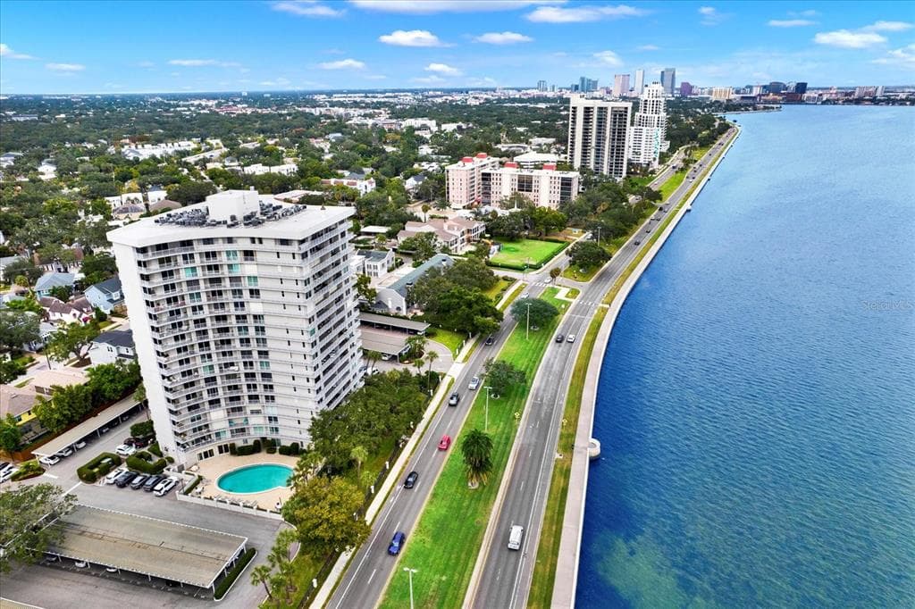 2611 BAYSHORE BOULEVARD UNIT 501 TAMPA, FL 33629