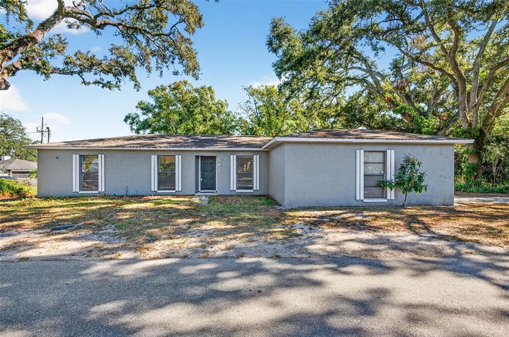 5615 N MCKAY AVENUE TAMPA, FL 33603