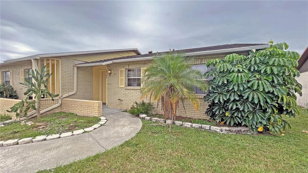 9509 FIELDVIEW CIRCLE UNIT A THONOTOSASSA, FL 33592
