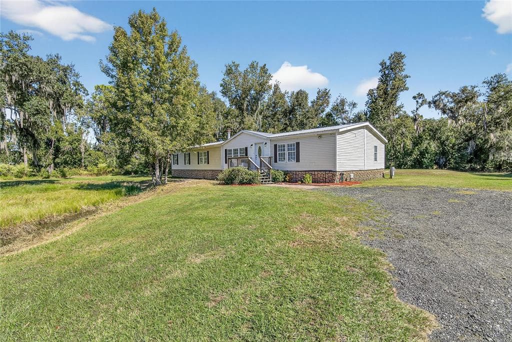 11110 WALTER HUNTER ROAD LITHIA, FL 33547
