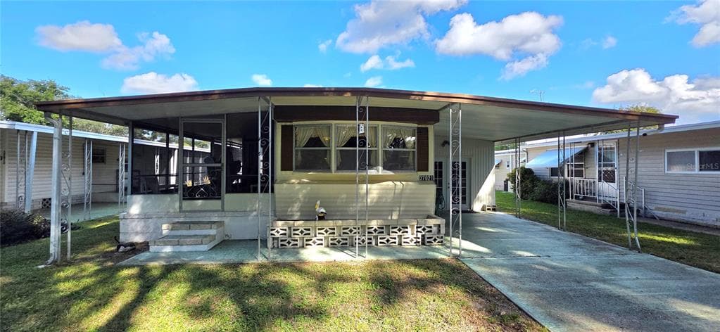 37021 KAREN AVENUE ZEPHYRHILLS, FL 33542