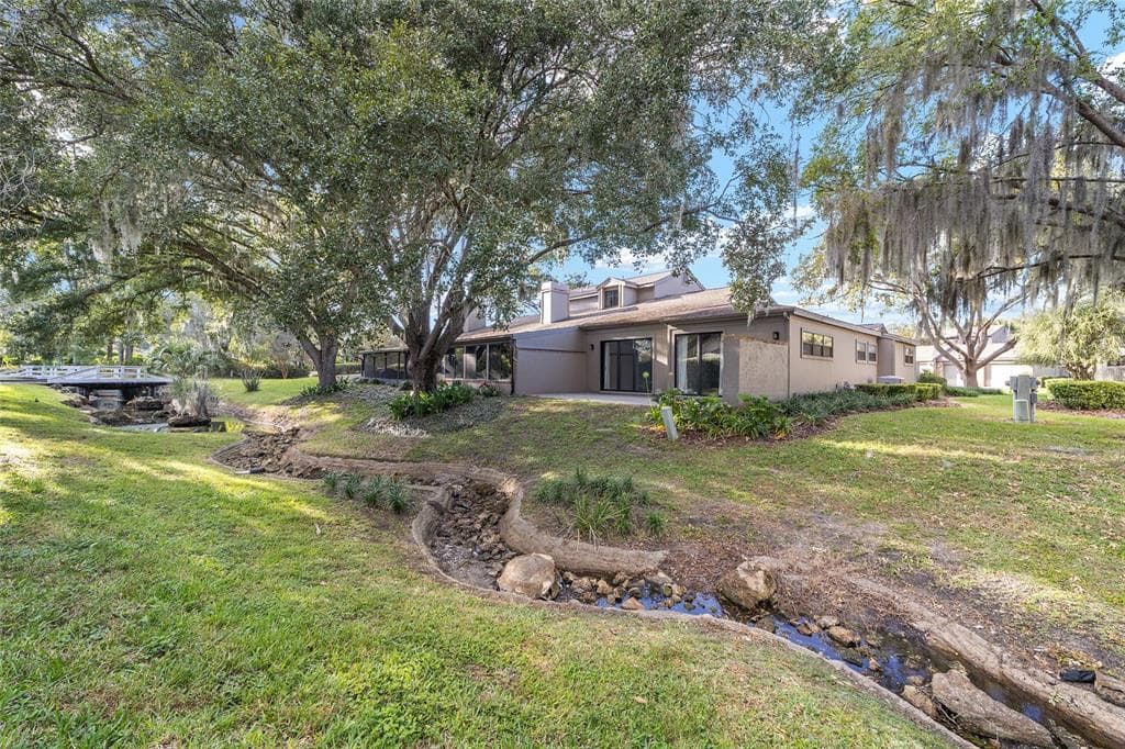 1892 SE CLATTER BRIDGE ROAD OCALA, FL 34471