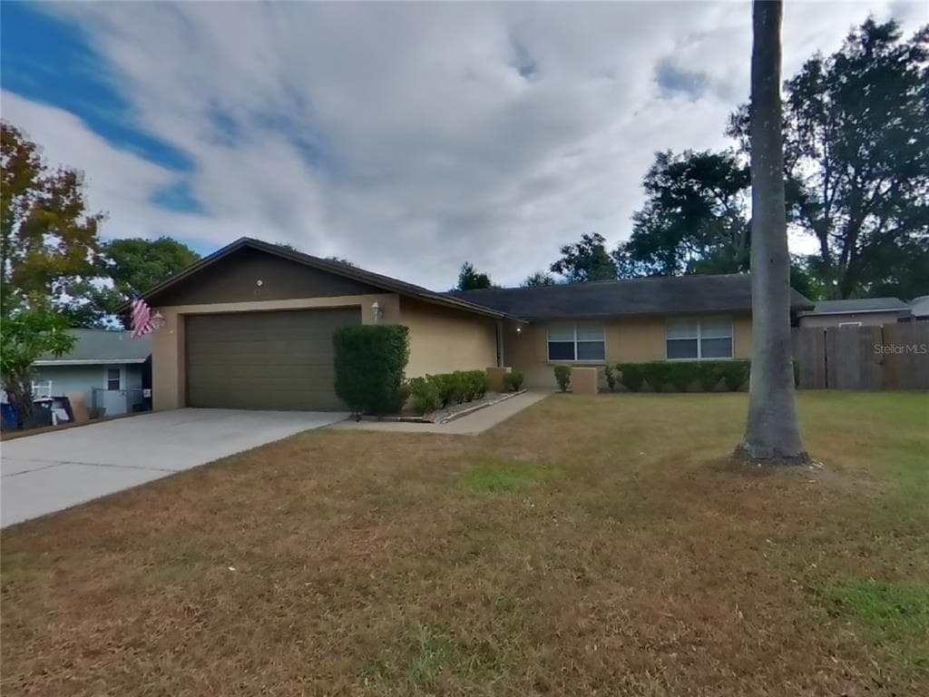 1203 SEFFNER VALRICO ROAD VALRICO, FL 33594