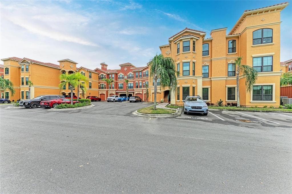 2773 VIA CIPRIANI UNIT 1331A CLEARWATER, FL 33764