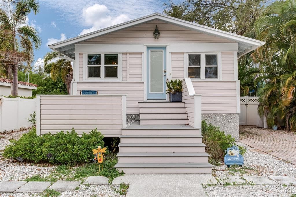 652 OHIO PLACE SARASOTA, FL 34236