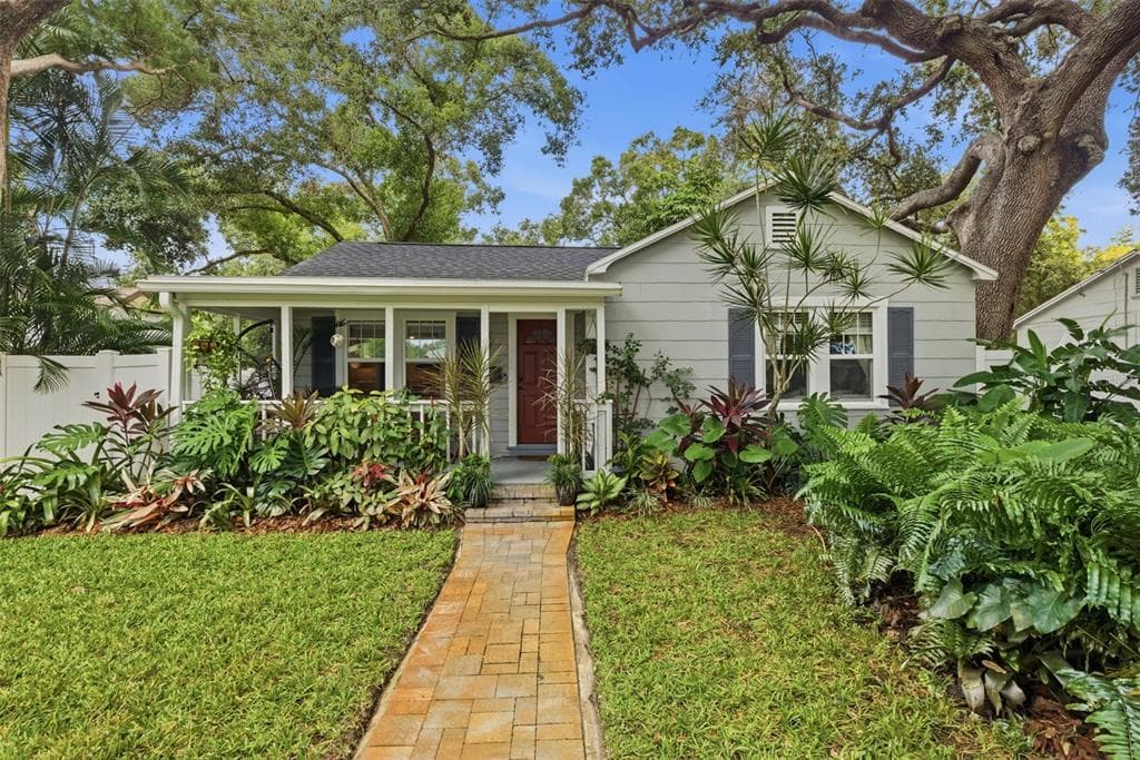 3645 DARTMOUTH AVENUE N ST PETERSBURG, FL 33713