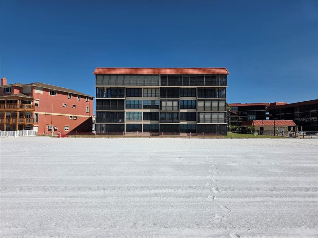 17580 GULF BOULEVARD UNIT 311 REDINGTON SHORES, FL 33708