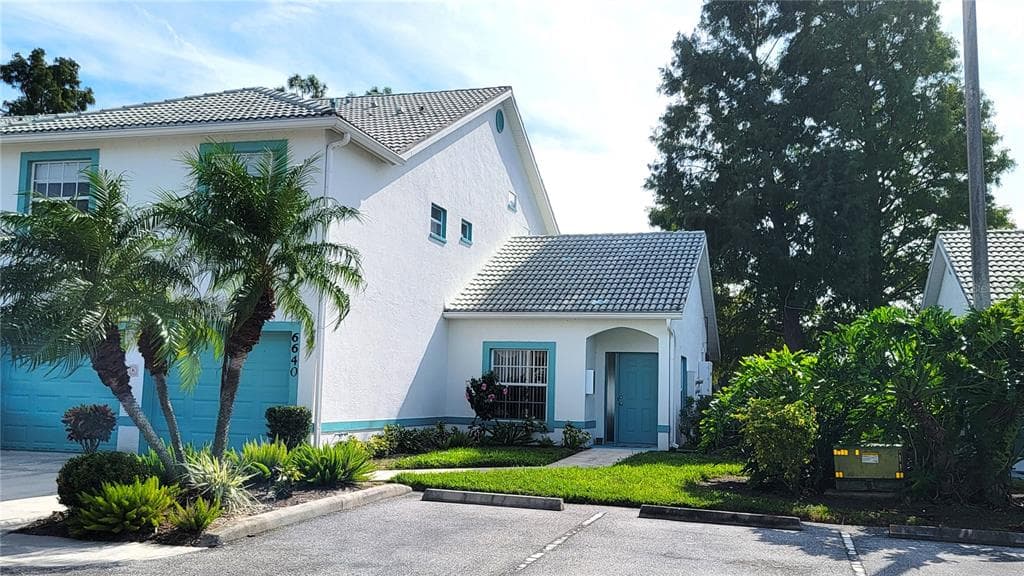 6640 PINEVIEW TERRACE UNIT 6640 BRADENTON, FL 34203