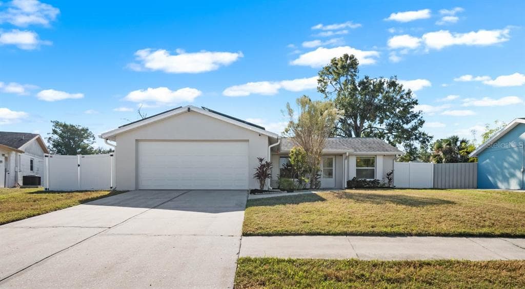 512 RED MANGROVE LANE