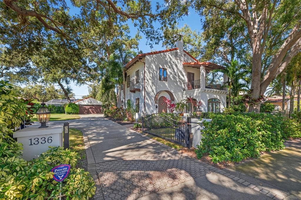 1336 INDIAN ROCKS ROAD BELLEAIR, FL 33756