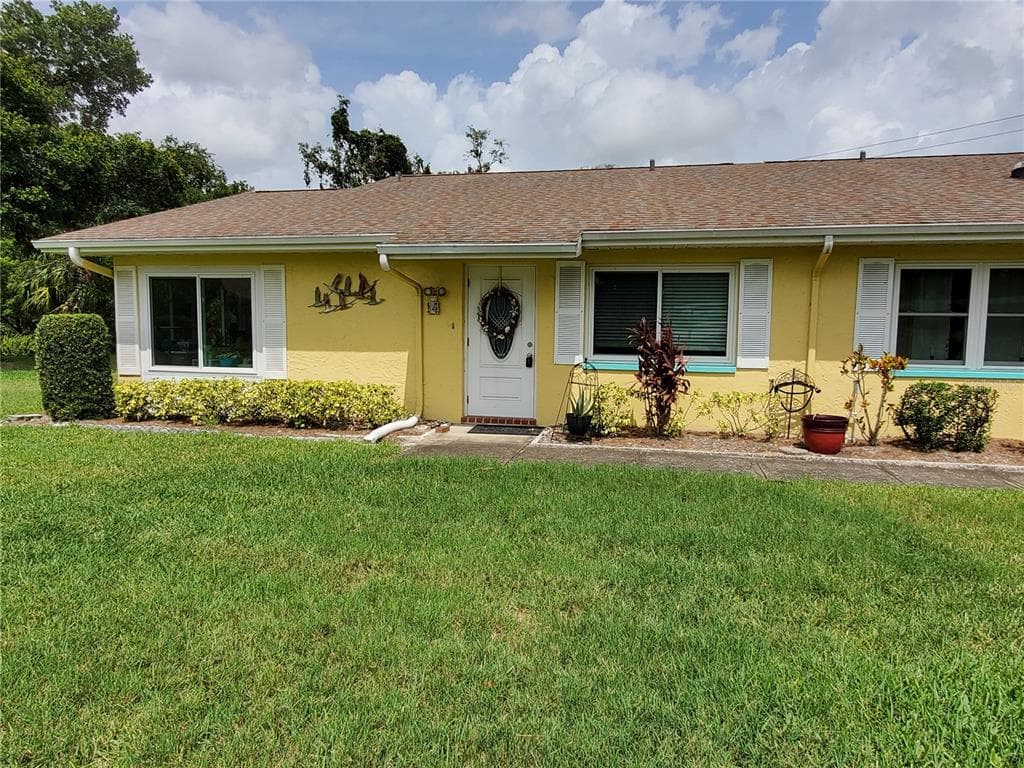 1907 CANTERBURY LANE UNIT 14 SUN CITY CENTER, FL 33573