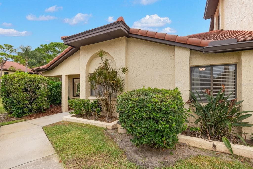 1801 E LAKE ROAD UNIT 6A PALM HARBOR, FL 34685