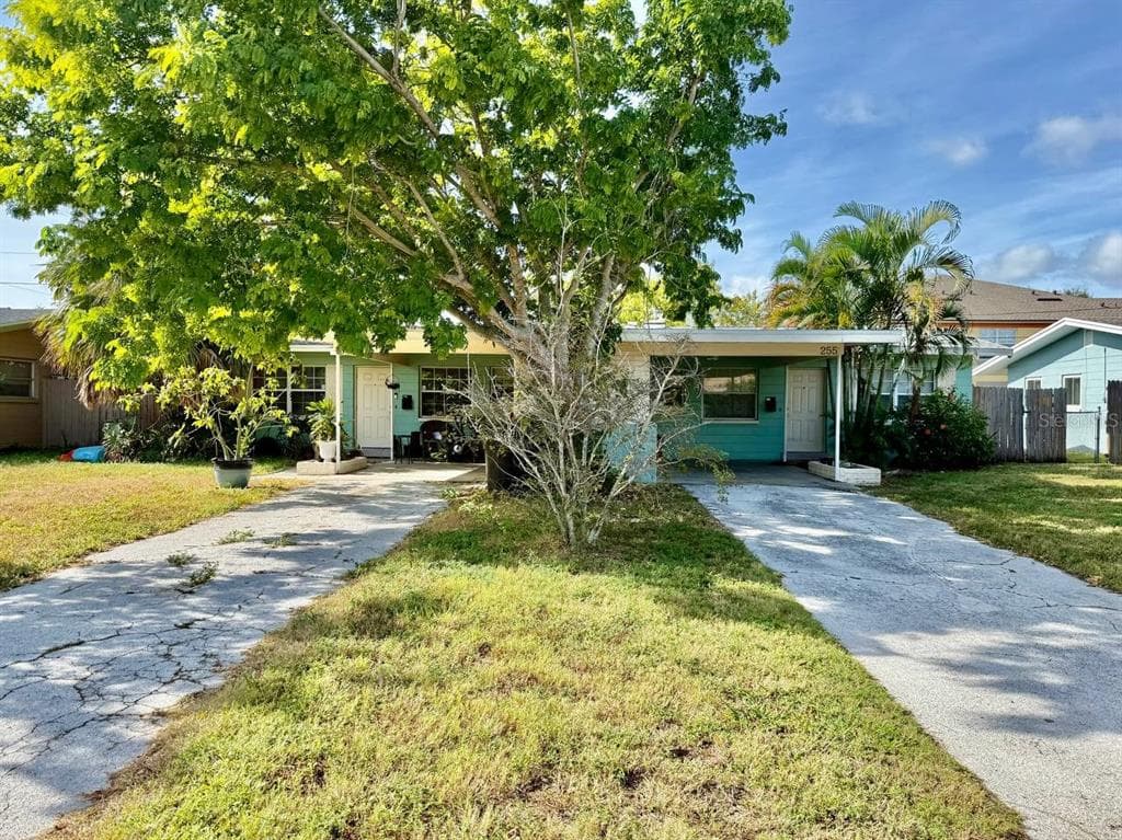 255 38TH AVENUE SE ST PETERSBURG, FL 33705