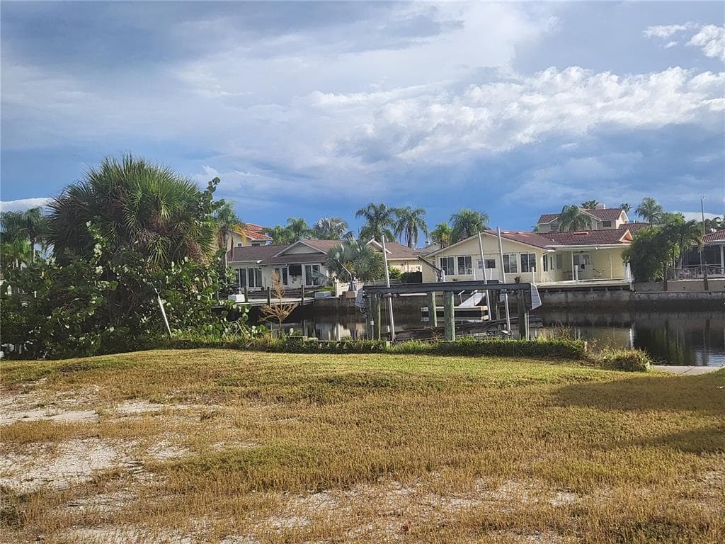 3532 FLORAMAR TERRACE