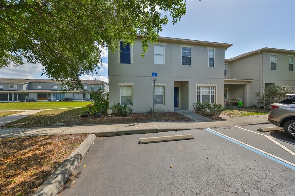 6713 LAKE ROCHESTER LANE GIBSONTON, FL 33534