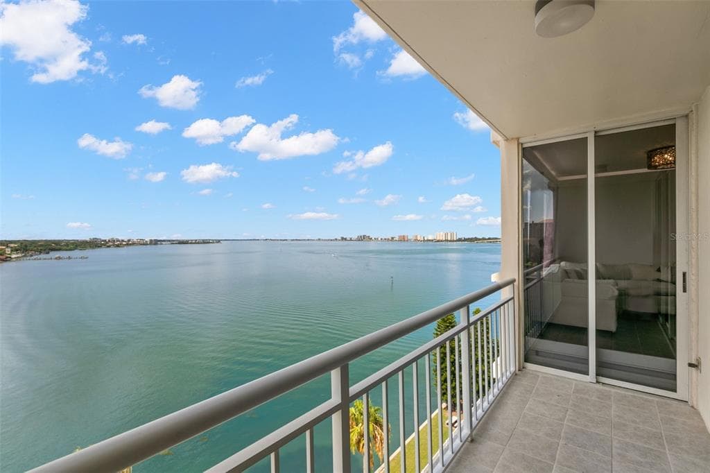 100 PIERCE STREET UNIT 1007 CLEARWATER, FL 33756
