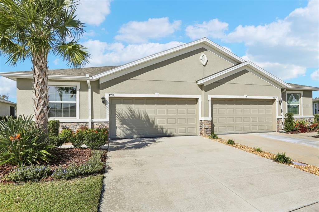 7692 STONEBROOK CIRCLE WESLEY CHAPEL, FL 33545