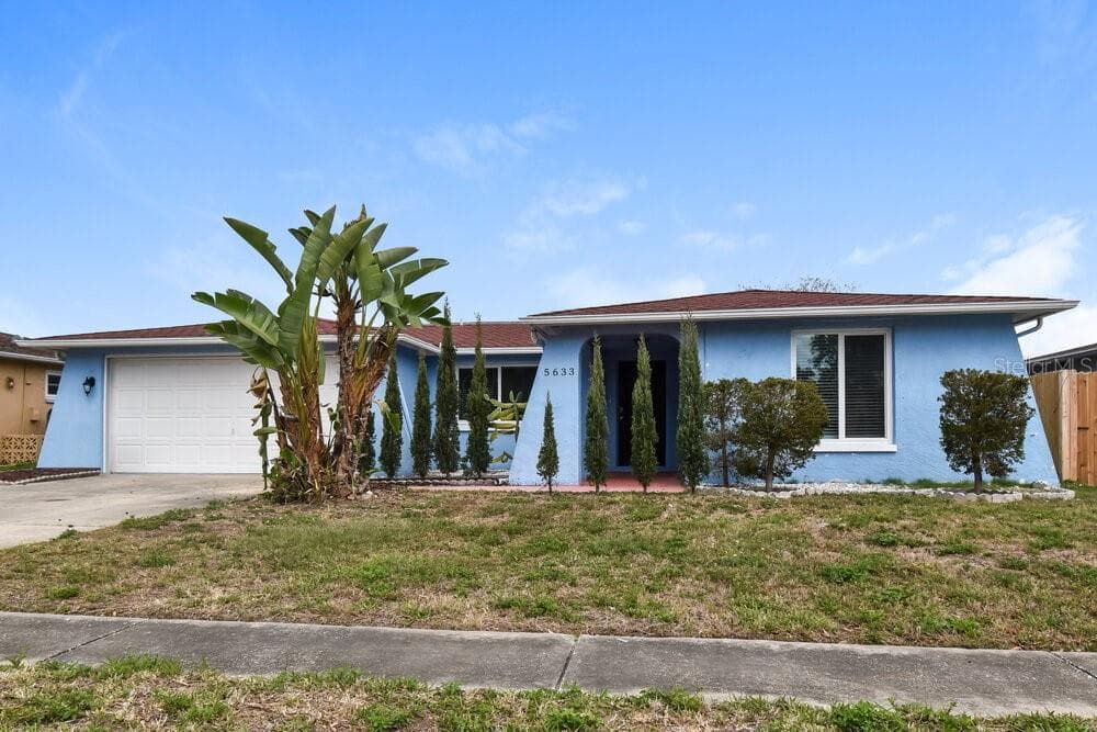 5633 MIRADA DRIVE HOLIDAY, FL 34690