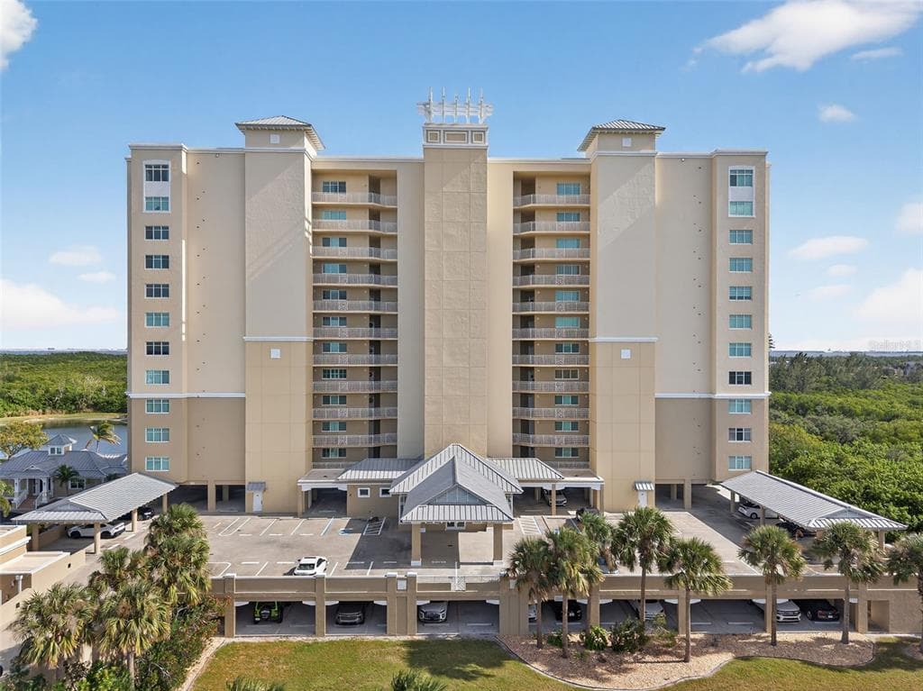10851 MANGROVE CAY LANE NE UNIT 1012 ST PETERSBURG, FL 33716