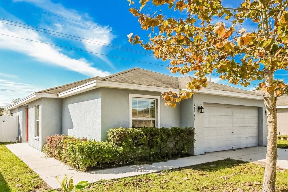 11341 SOUTHWIND LAKE DRIVE GIBSONTON, FL 33534