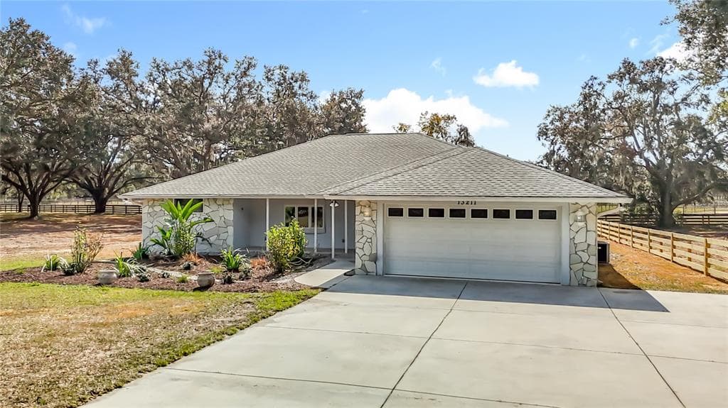 13211 PLEASANT HILL FARM ROAD THONOTOSASSA, FL 33592
