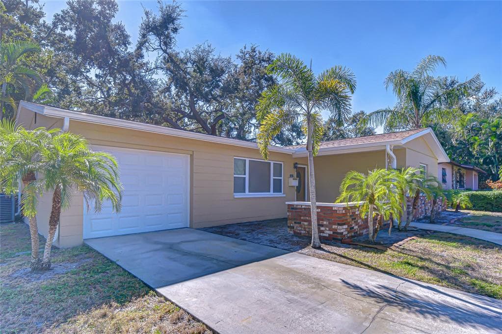 1800 52ND AVENUE N ST PETERSBURG, FL 33714