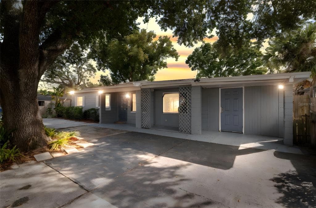 703 E 114TH AVENUE TAMPA, FL 33612